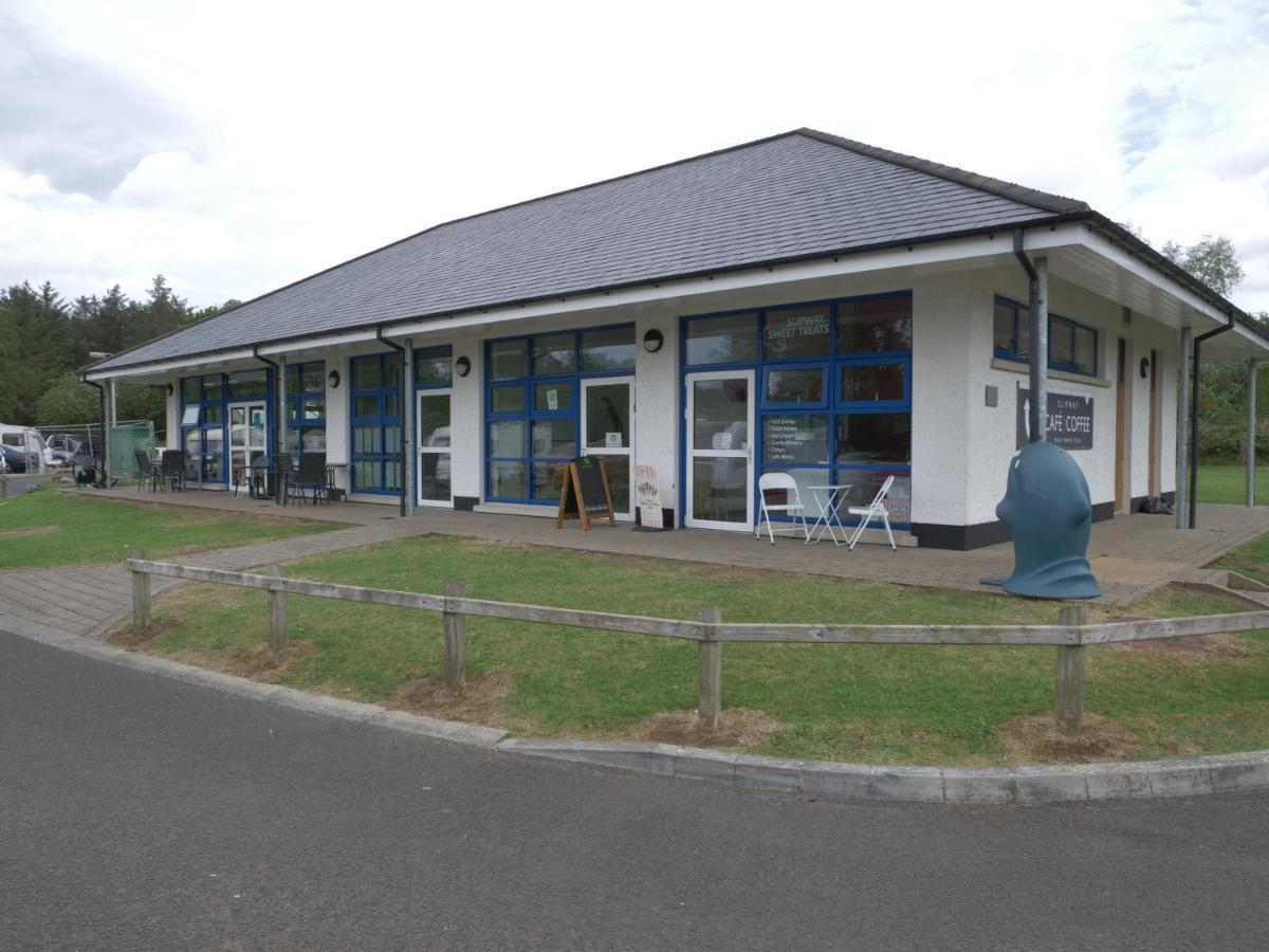 Hotel Vivienne Ballymoney Exteriér fotografie